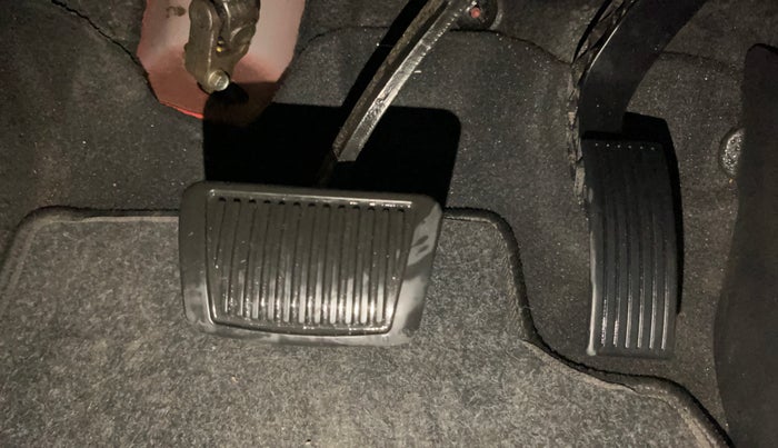 2018 Hyundai Grand i10 SPORTZ (O) AT 1.2 KAPPA VTVT, CNG, Automatic, 48,072 km, Pedals