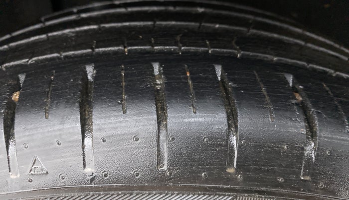 2020 Maruti Baleno ALPHA CVT PETROL 1.2, Petrol, Automatic, 34,127 km, Right Rear Tyre Tread
