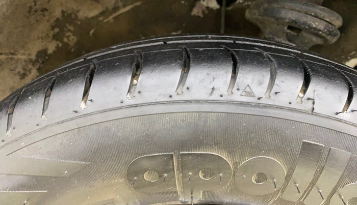 2014 Maruti Wagon R 1.0 LXI CNG, CNG, Manual, 59,473 km, Right Front Tyre Tread