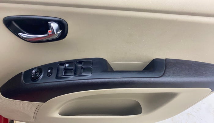 2012 Hyundai i10 MAGNA 1.2, Petrol, Manual, 75,765 km, Driver Side Door Panels Control