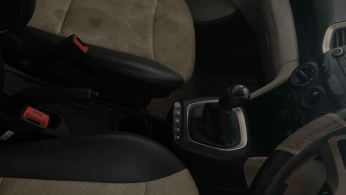 2018 Hyundai NEW SANTRO SPORTZ MT, CNG, Manual, 68,407 km, Gear Lever