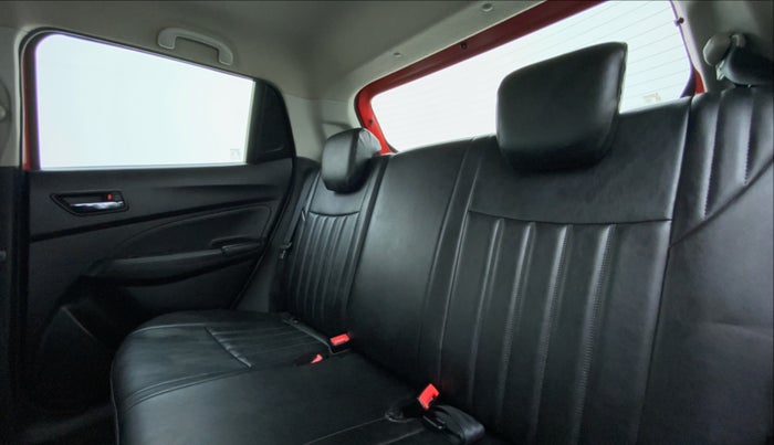 2018 Maruti Swift ZXI+, Petrol, Manual, 33,403 km, Right Side Rear Door Cabin