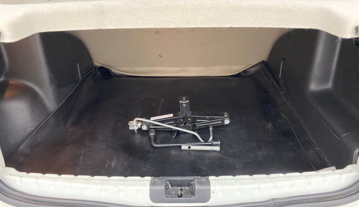 2021 Renault Duster RXZ 1.3 TURBO PETROL MT, Petrol, Manual, 28,035 km, Boot Inside