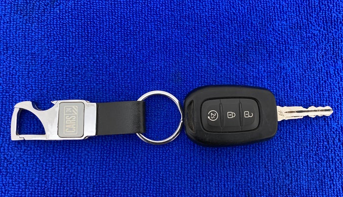 2021 Renault Duster RXZ 1.3 TURBO PETROL MT, Petrol, Manual, 28,035 km, Key Close Up