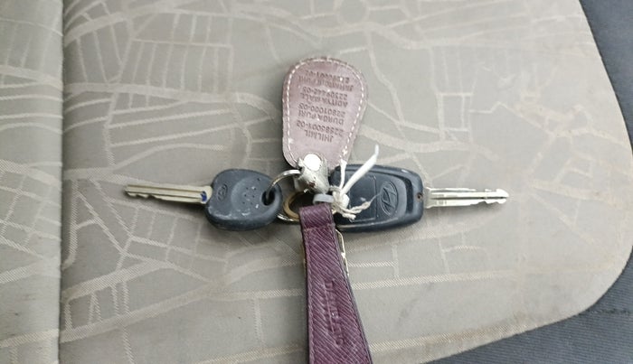 2016 Hyundai Grand i10 SPORTZ 1.2 KAPPA VTVT, Petrol, Manual, 70,486 km, Key Close Up