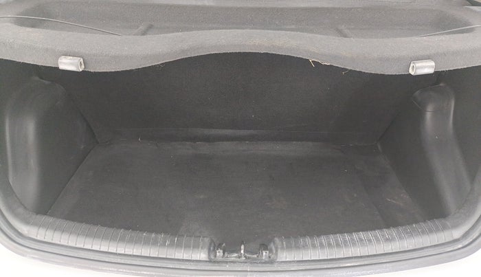 2016 Hyundai Grand i10 SPORTZ 1.2 KAPPA VTVT, Petrol, Manual, 70,486 km, Boot Inside