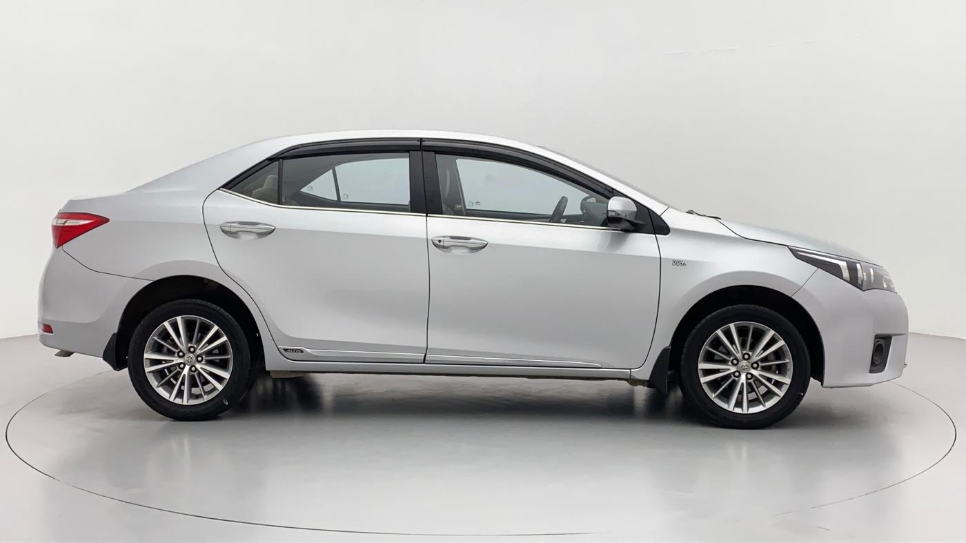 2016 Toyota Corolla Altis GL, Petrol, Manual, 71,916 km, Right Side View