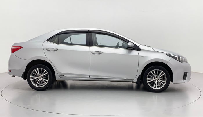 2016 Toyota Corolla Altis GL, Petrol, Manual, 71,916 km, Right Side View
