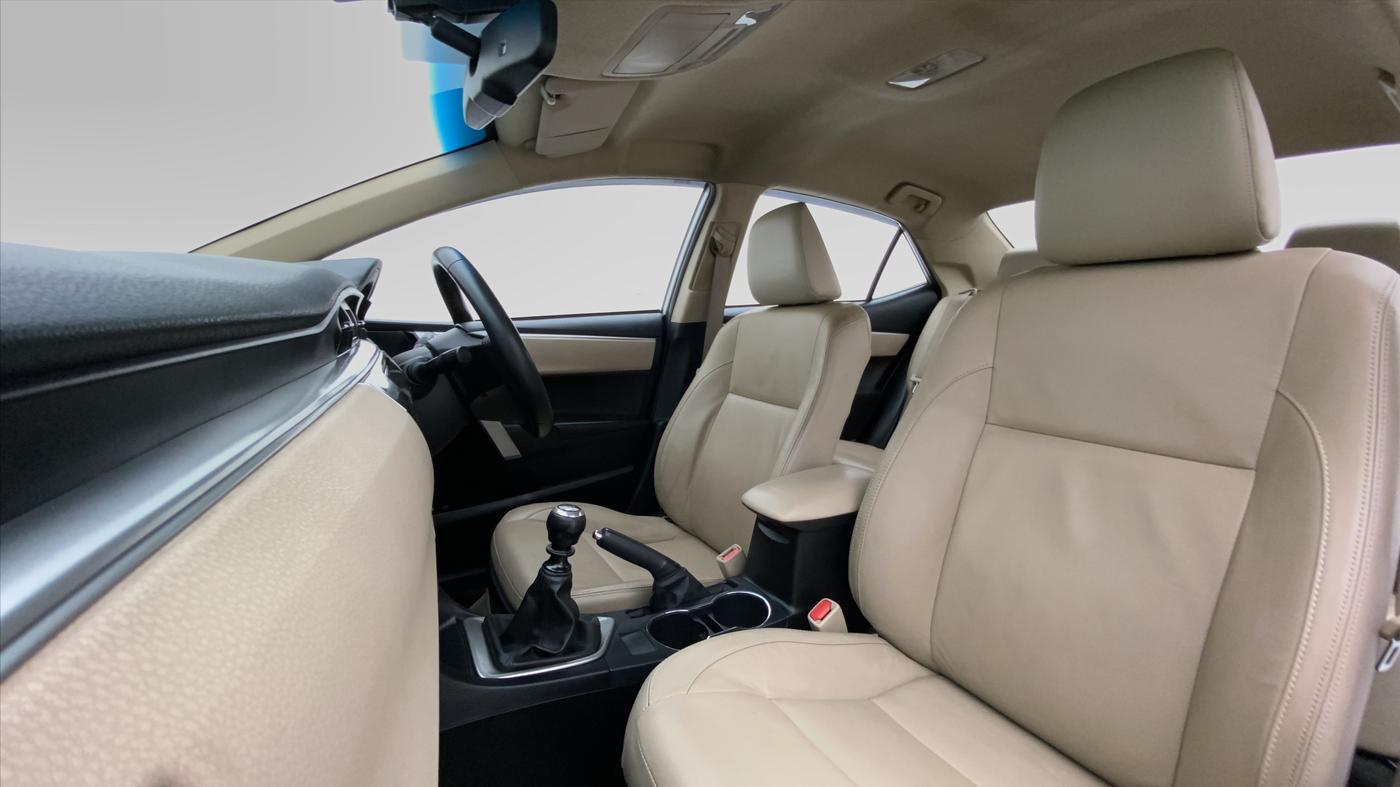 2016 Toyota Corolla Altis GL, Petrol, Manual, 71,916 km, Right Side Front Door Cabin