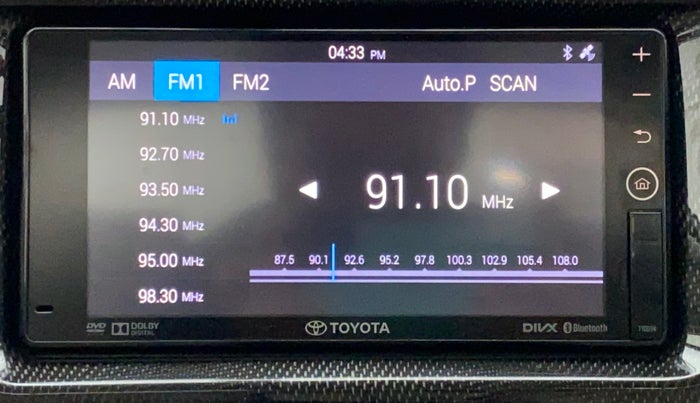 2016 Toyota Corolla Altis GL, Petrol, Manual, 71,916 km, Infotainment System