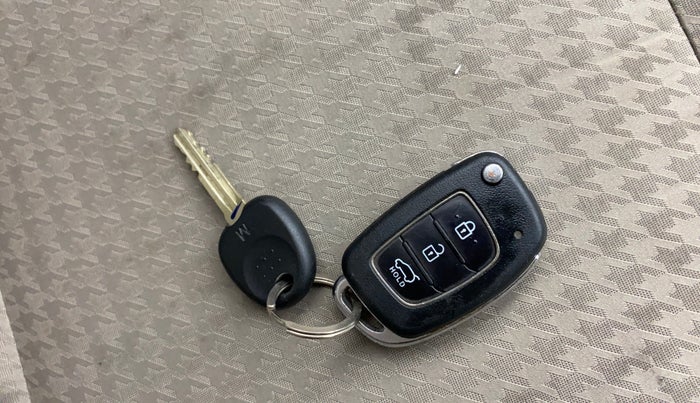 2018 Hyundai Elite i20 ASTA 1.2, Petrol, Manual, 1,14,401 km, Key Close Up