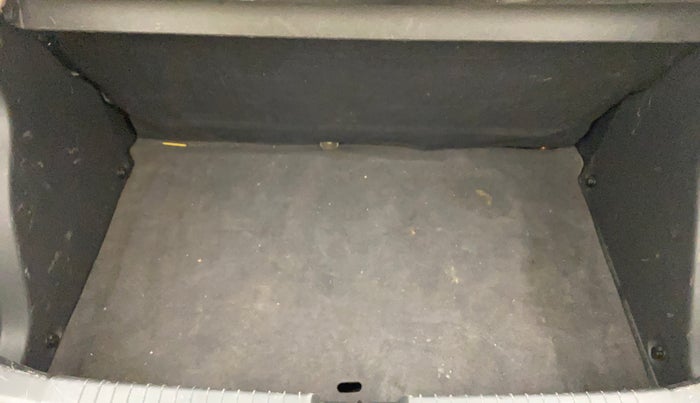 2018 Hyundai Elite i20 ASTA 1.2, Petrol, Manual, 1,14,401 km, Boot Inside