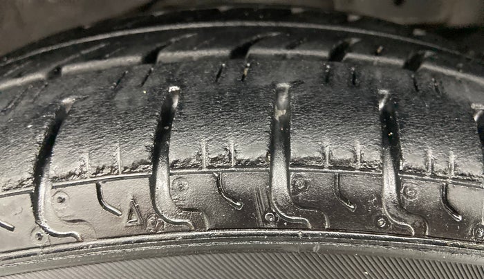 2007 Hyundai Santro Xing GLS, Petrol, Manual, 38,641 km, Left Rear Tyre Tread