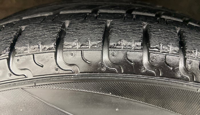 2007 Hyundai Santro Xing GLS, Petrol, Manual, 38,641 km, Left Front Tyre Tread