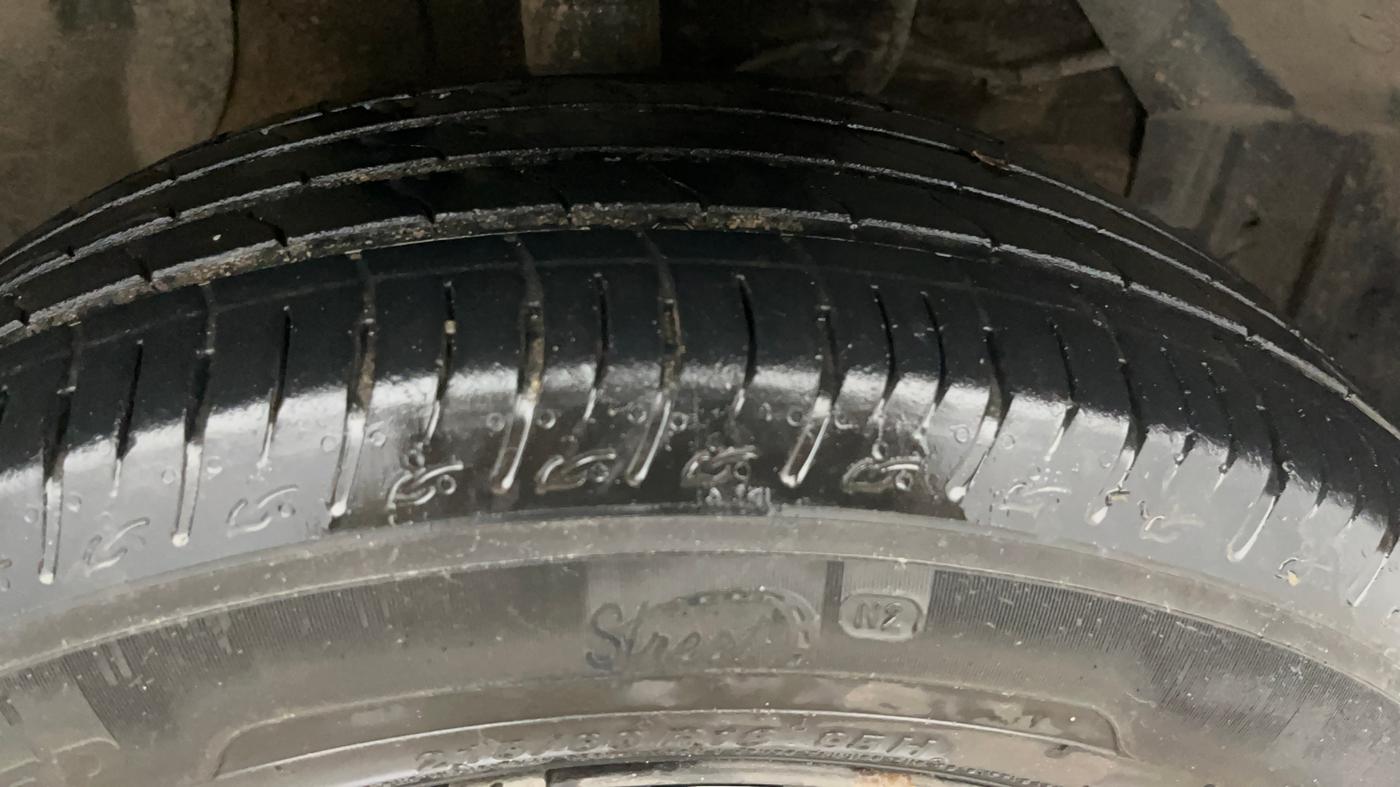 2024 Maruti BREZZA LXI, Petrol, Manual, 18,913 km, Right Front Tyre Tread