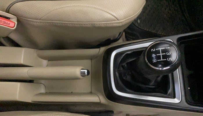 2017 Maruti Dzire VXI, Petrol, Manual, 36,382 km, Gear Lever