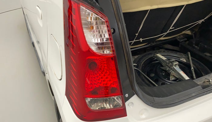 2013 Maruti Wagon R 1.0 VXI, Petrol, Manual, 38,260 km, Left tail light - Reverse gear light not functional