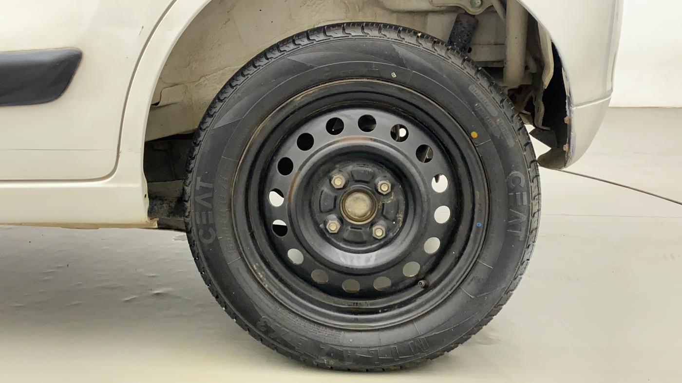 2013 Maruti Wagon R 1.0 VXI, Petrol, Manual, 38,260 km, Left Rear Wheel