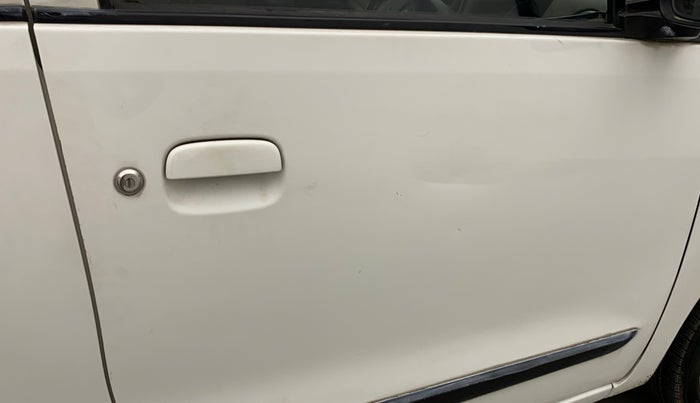 2013 Maruti Wagon R 1.0 VXI, Petrol, Manual, 38,260 km, Driver-side door - Slightly dented