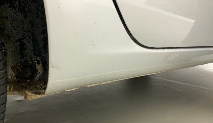 2011 Hyundai i10 MAGNA 1.2, Petrol, Manual, 25,268 km, Right running board - Slightly rusted