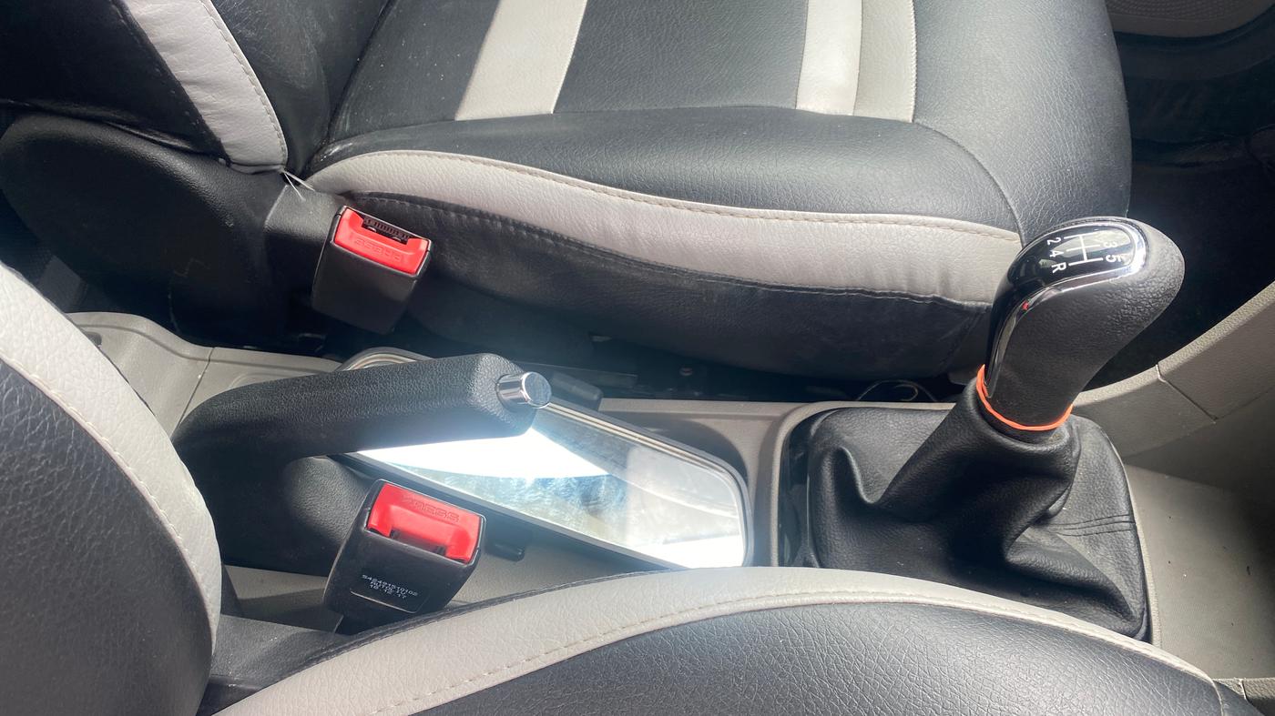 2018 Tata Tiago XZ PETROL, Petrol, Manual, 26,479 km, Gear Lever