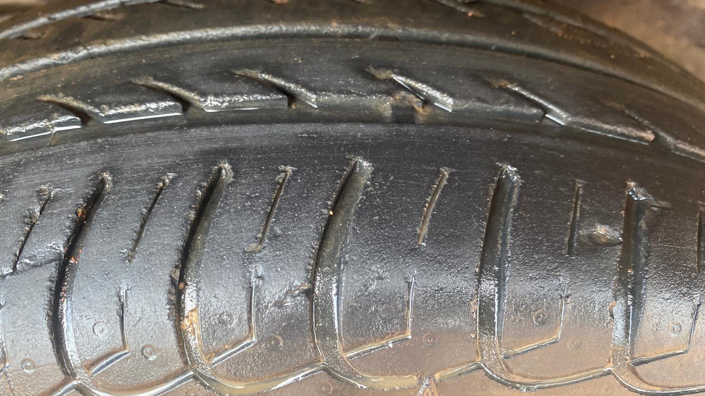 2018 Tata Tiago XZ PETROL, Petrol, Manual, 26,479 km, Left Front Tyre Tread
