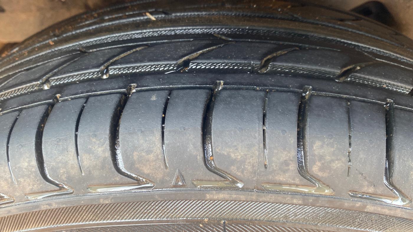 2018 Tata Tiago XZ PETROL, Petrol, Manual, 26,479 km, Right Rear Tyre Tread
