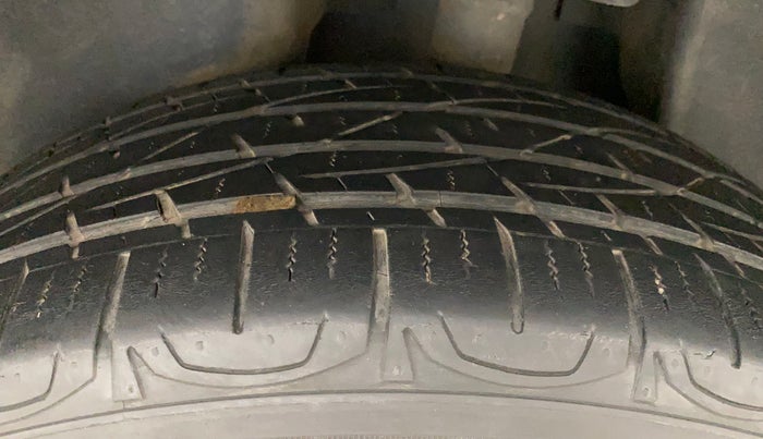 2018 Jeep Compass LIMITED (O) 1.4 PETROL AT, Petrol, Automatic, 61,740 km, Left Rear Tyre Tread