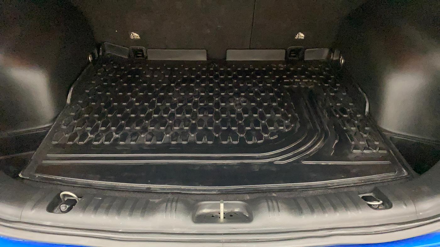 2018 Jeep Compass LIMITED (O) 1.4 PETROL AT, Petrol, Automatic, 61,740 km, Boot Inside