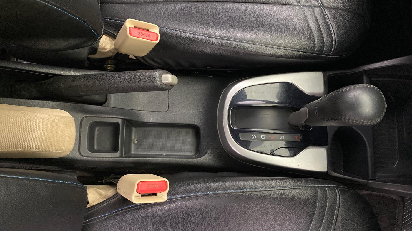 2019 Honda Jazz 1.2L I-VTEC VX CVT, Petrol, Automatic, 49,869 km, Gear Lever