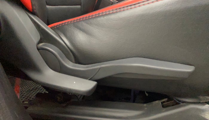 2019 Maruti Swift VXI, Petrol, Manual, 23,490 km, Driver Side Adjustment Panel