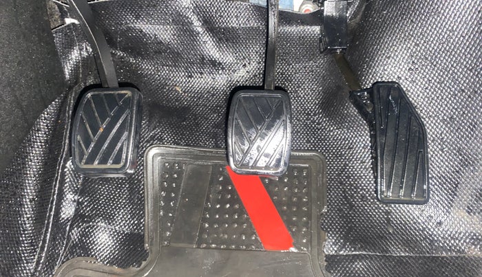 2019 Maruti Swift VXI, Petrol, Manual, 23,490 km, Pedals