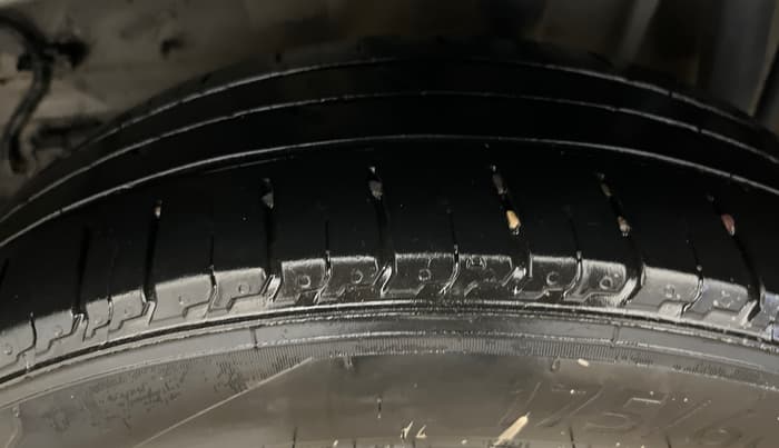 2019 Tata Tiago XZ PLUS PETROL, Petrol, Manual, 94,325 km, Left Rear Tyre Tread