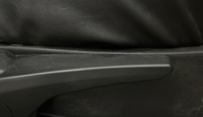 2019 Tata Tiago XZ PLUS PETROL, Petrol, Manual, 94,325 km, Driver Side Adjustment Panel