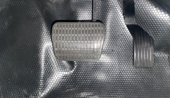 2024 Tata NEXON FEARLESS + SUNROOF DCA DUAL TONE 1.2 PETROL, Petrol, Automatic, 29,422 km, Pedals