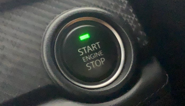 2024 Tata NEXON FEARLESS + SUNROOF DCA DUAL TONE 1.2 PETROL, Petrol, Automatic, 29,422 km, Keyless Start/ Stop Button