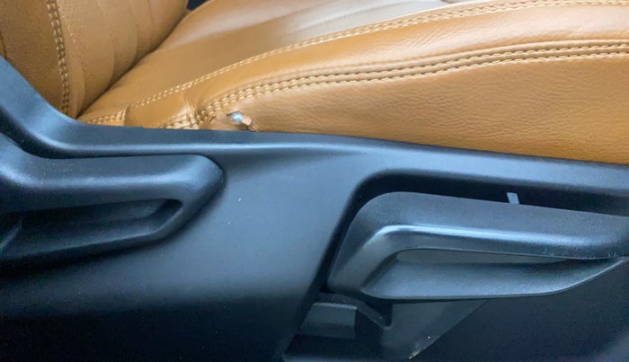 2024 Tata NEXON FEARLESS + SUNROOF DCA DUAL TONE 1.2 PETROL, Petrol, Automatic, 29,422 km, Driver Side Adjustment Panel