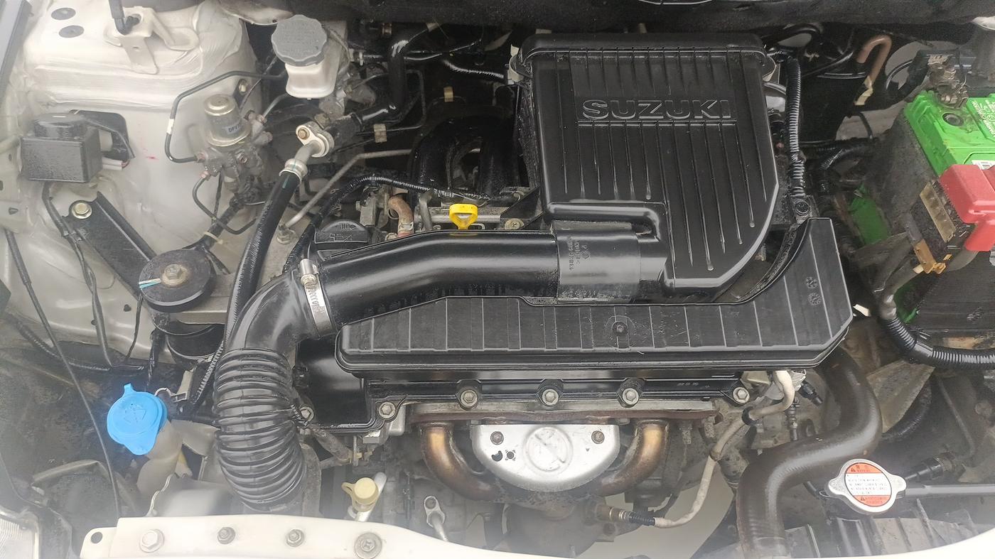 2016 Maruti Ciaz VXI, Petrol, Manual, 400 km, Engine View - Right