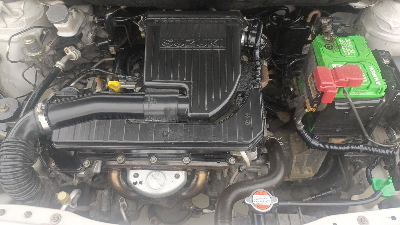 2016 Maruti Ciaz VXI, Petrol, Manual, 400 km, Engine View