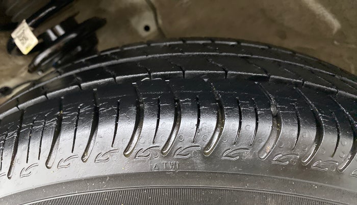 2020 Maruti S PRESSO VXI+, Petrol, Manual, 14,094 km, Left Front Tyre Tread