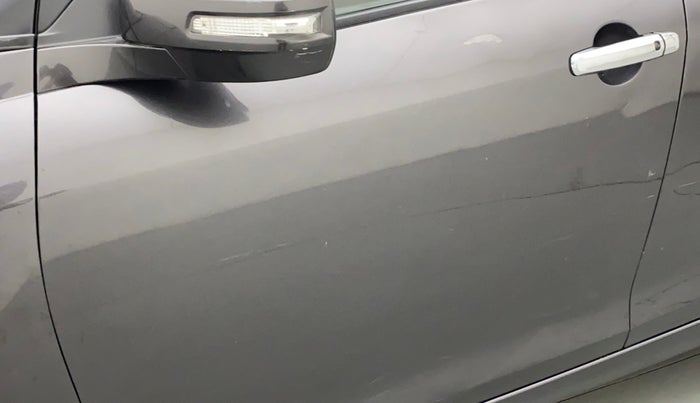 2016 Maruti Swift VXI, Petrol, Manual, 36,719 km, Front passenger door - Slightly dented