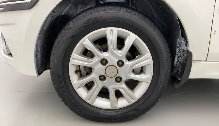 2017 Tata Tiago XZ 1.2 REVOTRON, Petrol, Manual, 47,546 km, Left Front Wheel
