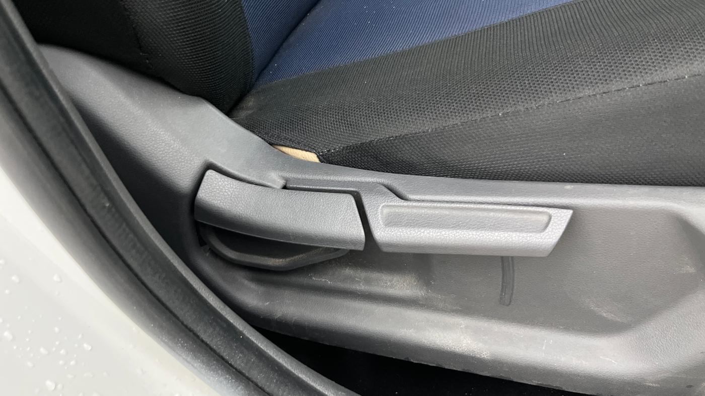 2022 Hyundai AURA SX PLUS 1.2 AMT, Petrol, Automatic, 83,101 km, Driver Side Adjustment Panel