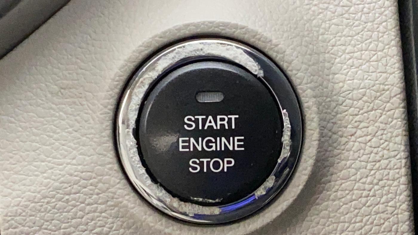 2021 Mahindra XUV300 W8 (O) 1.2 PETROL AMT, Petrol, Automatic, 48,959 km, Keyless Start/ Stop Button