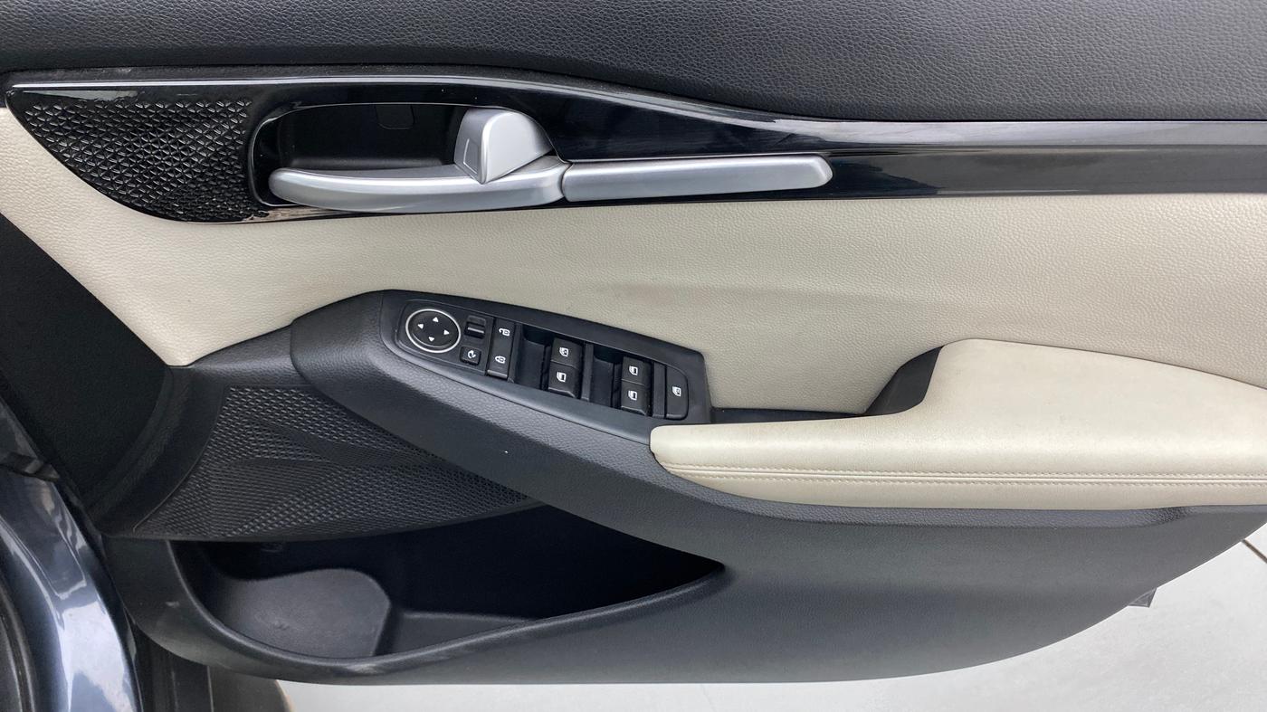 2020 KIA SELTOS HTX AT PETROL, Petrol, Automatic, 48,026 km, Driver Side Door Panels Control
