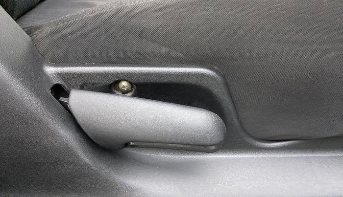 2015 Maruti Swift VXI, Petrol, Manual, 53,338 km, Driver Side Adjustment Panel