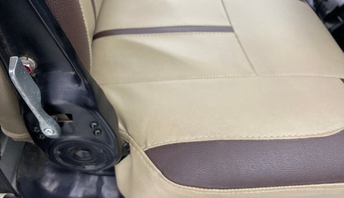 2016 Maruti OMNI E STD, Petrol, Manual, 13,929 km, Driver Side Adjustment Panel