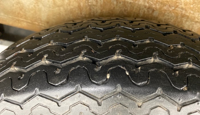 2016 Maruti OMNI E STD, Petrol, Manual, 13,929 km, Right Rear Tyre Tread