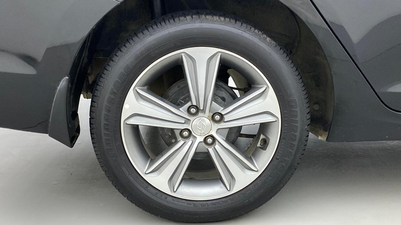 2018 Hyundai Verna 1.6 VTVT SX, Petrol, Manual, 60,530 km, Right Rear Wheel