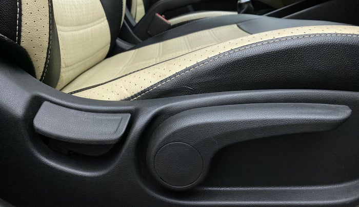 2018 Hyundai Verna 1.6 VTVT SX, Petrol, Manual, 60,530 km, Driver Side Adjustment Panel